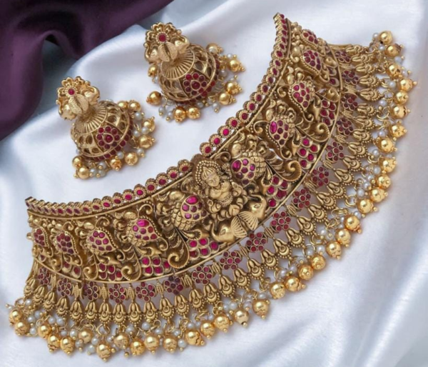 Indian Fashion Matt Gold Plated Choker Temple Jewelry Set